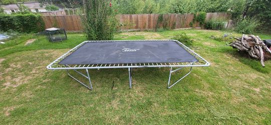 15×9 trampoline located in Baytown texas 77520