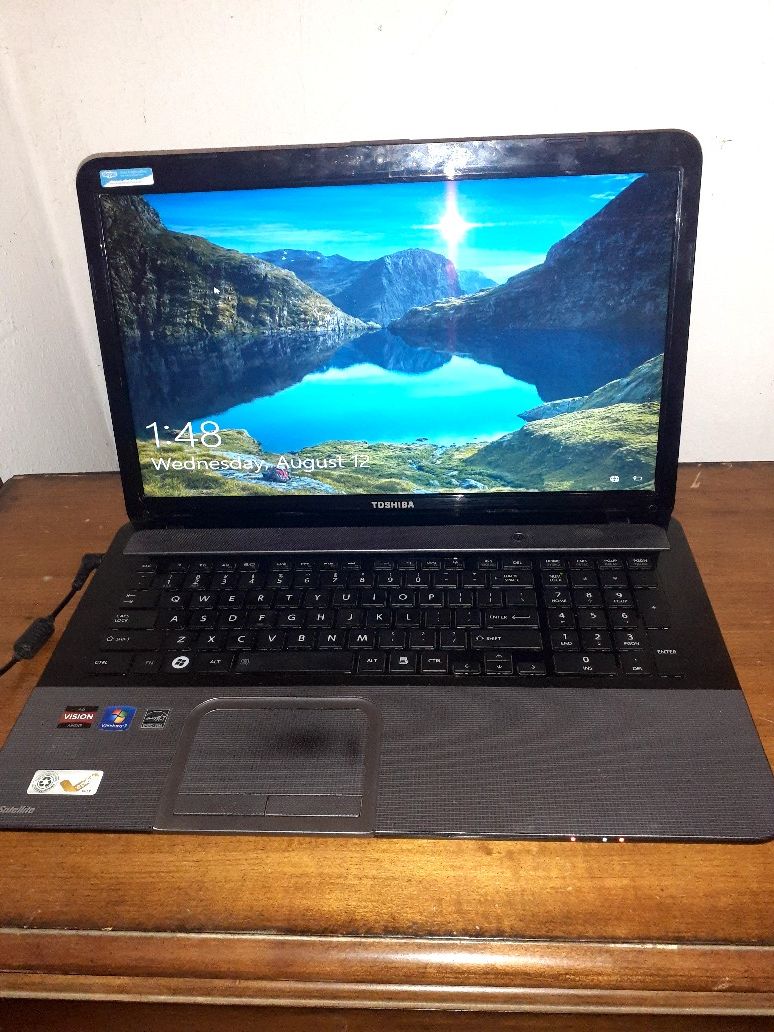 Toshiba 17" Laptop