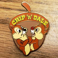 Disney Official Trading Pin - Chip 'n' Dale in an Acorn, Walt Disney World 