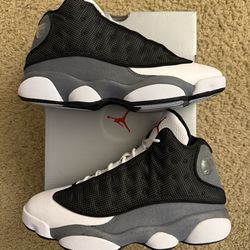 Size 8 (Pre owned, with box) - Air Jordan 13 retro black flint