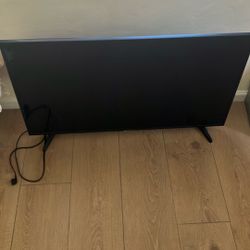 30in Samsung TV With HDMI Cord 