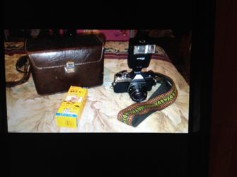 VINTAGE PENTAX K1000 CAMERA