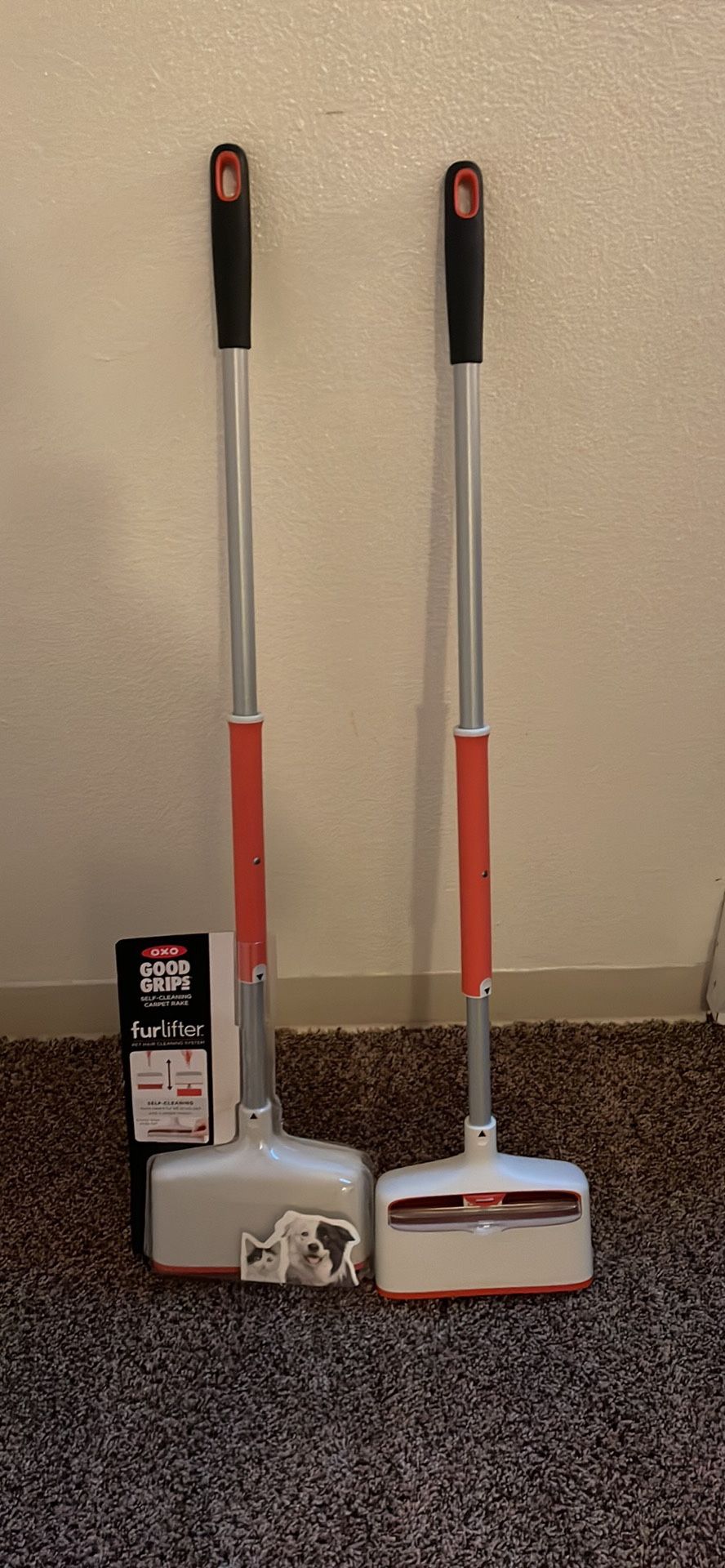 Oxo Furlifter Carpet Rake 2
