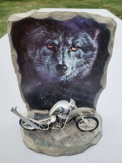 Leader of the Pack by Vivi Crandall. wolf and motorcycle figurine. First in series Born to be Free series. Handlebars missing.