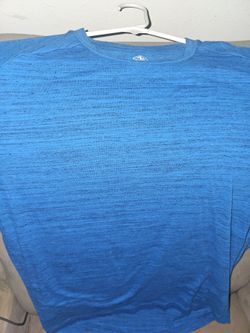 Men's t shirt