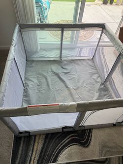 Baby playpen
