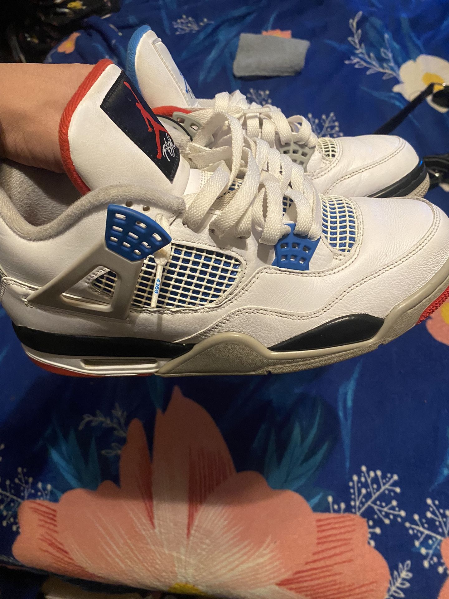 Jordan Retro 4s (What The)