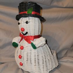 Vintage Wicker Snowman Plant Holder 8.5inches