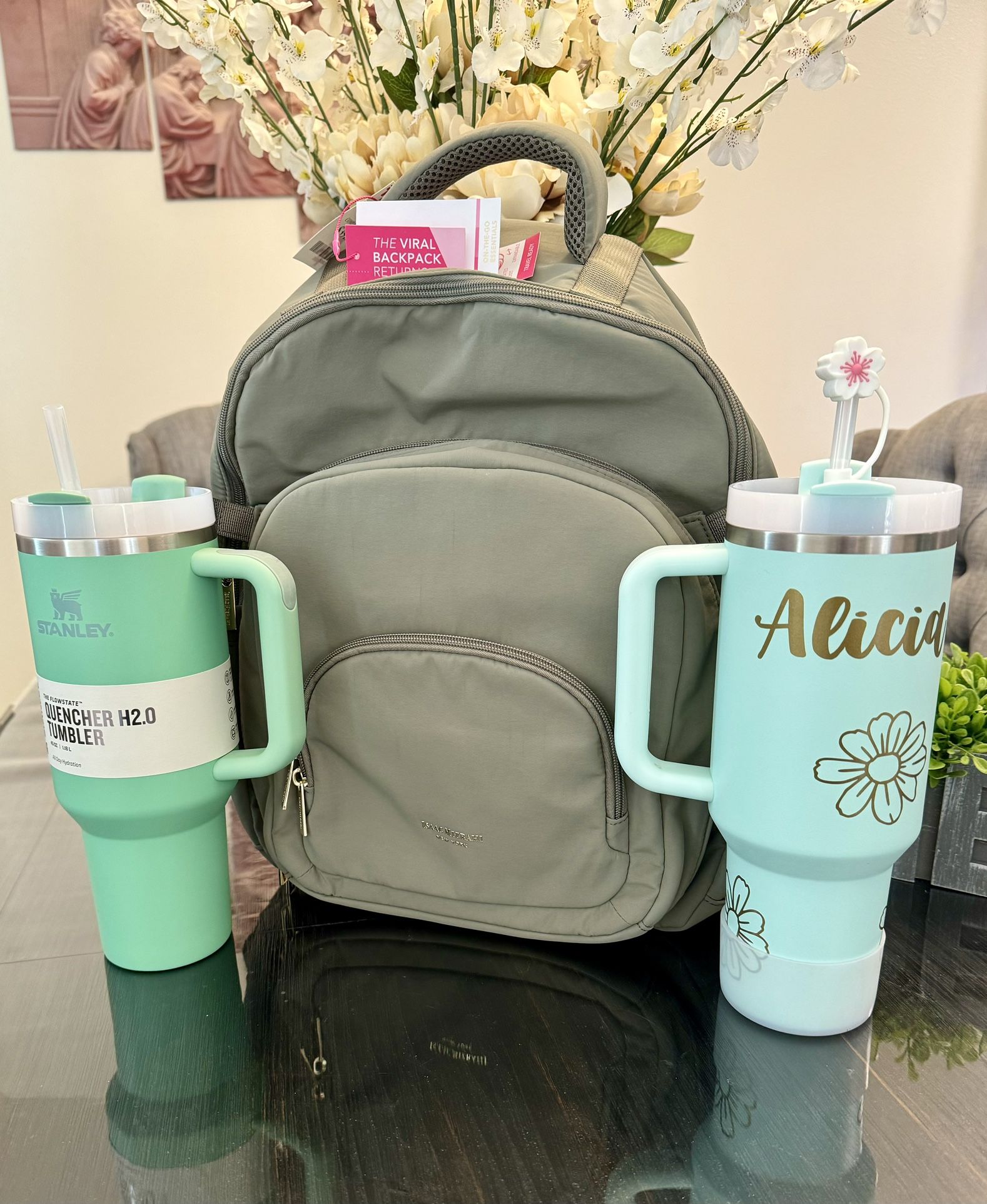 BNWT ISAAC MIZRAHI Olive Green Viral Stanley Tumbler Backpack Scored the viral Isaac Mizrahi stanley cup book bag for work  main image 4