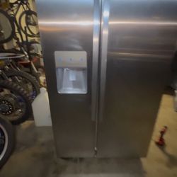 Whirlpool Fridge 