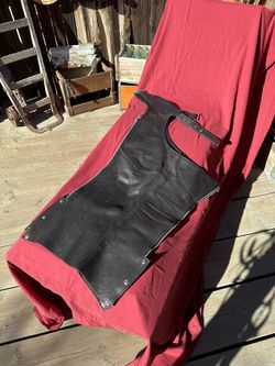 Women’s Medium/Large Vintage Heavy Leather Riding Chaps