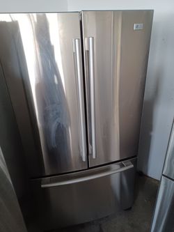 LG REFRIGERATOR FRENCH DOOR STAINLESS STEEL FREE DELIVERY/120 DAY WARRENTY