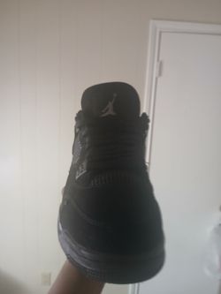 Air Jordan 4 Black cats