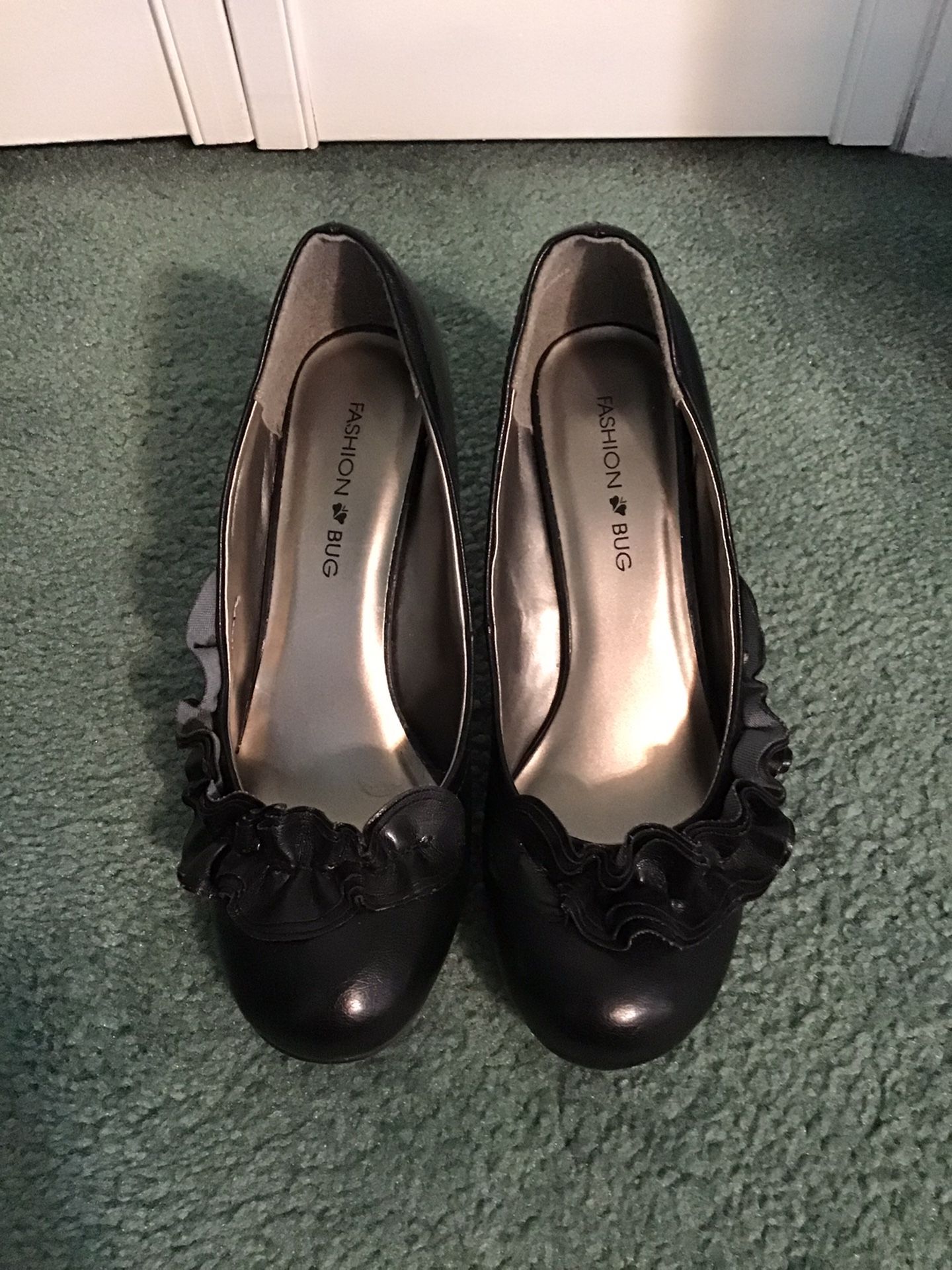 New Womans/Ladies/Juniors Shoes NWT