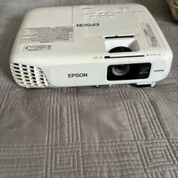 Excellent Condition Projector