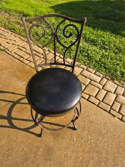 Bar chair