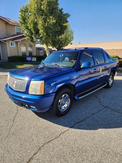 2003 Cadillac Escalade