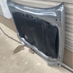 Hood From Toyota Highlander 03 