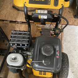Pressure Washer Dewalt 3400