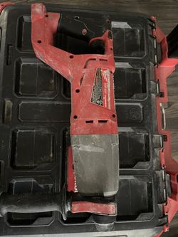 Milwaukee Rotary Hammer 