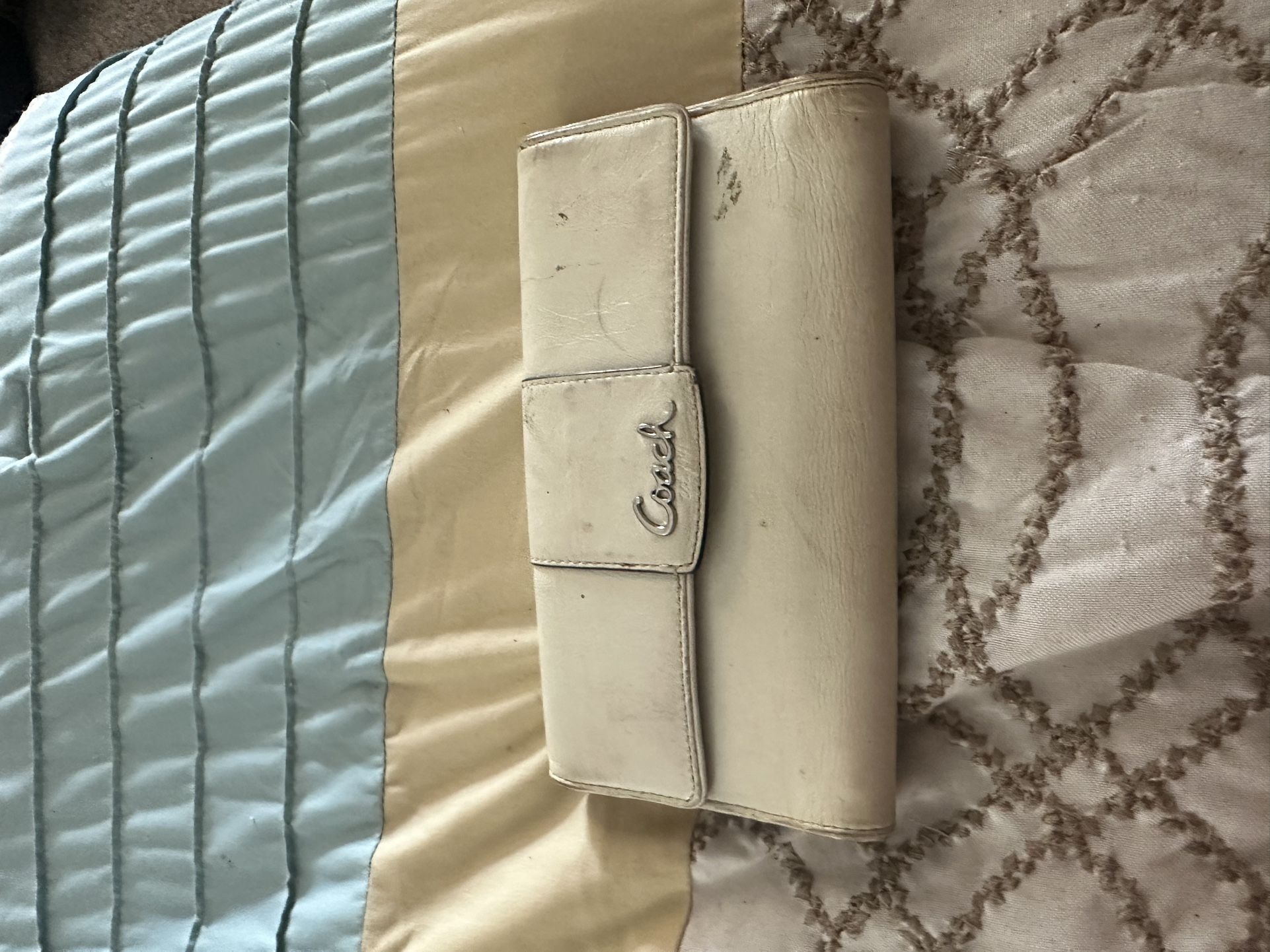 Coach woman’s wallet
