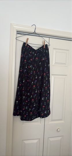 Black Floral Midi Skirt Size:XLG PT