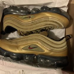 Air Vapormax 97’ ‘metallic gold’