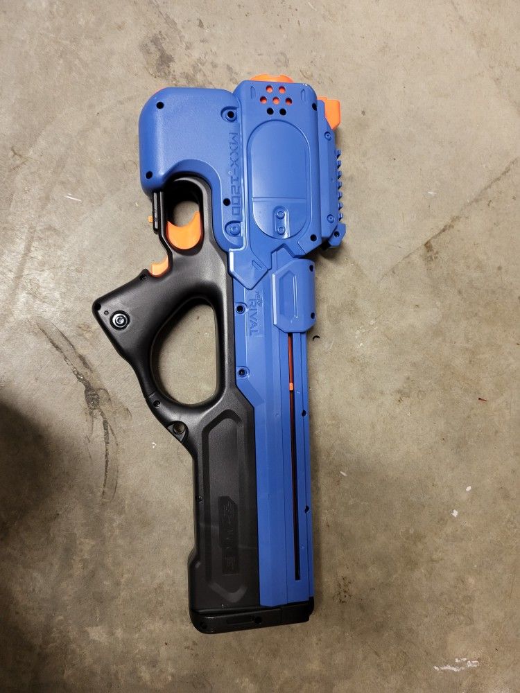 Nerf Rival Charger MXX-1200 Motorized Blaster.