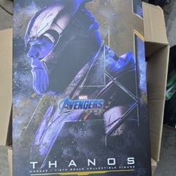 Thanos Hot Toys 