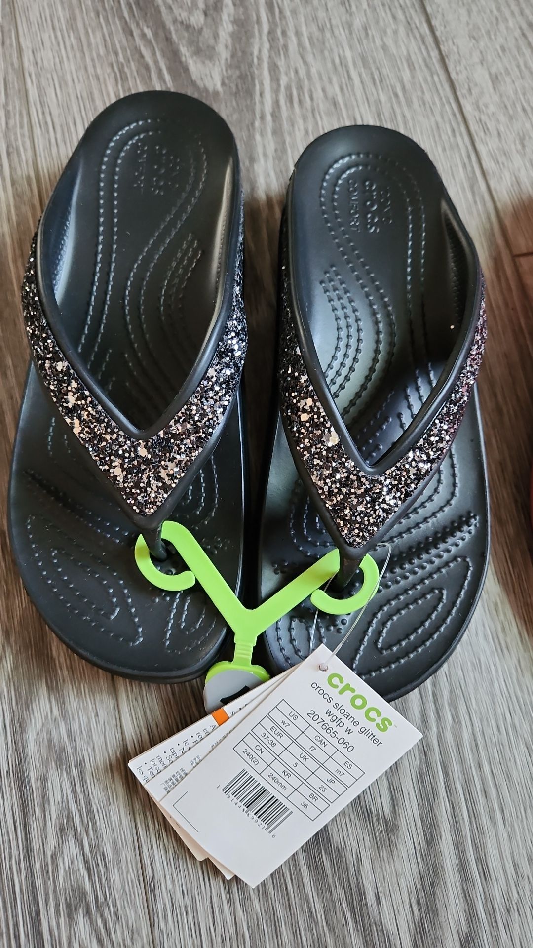 Crocs kadee wedge flip sandals