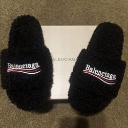 Balenciga Fur Slides