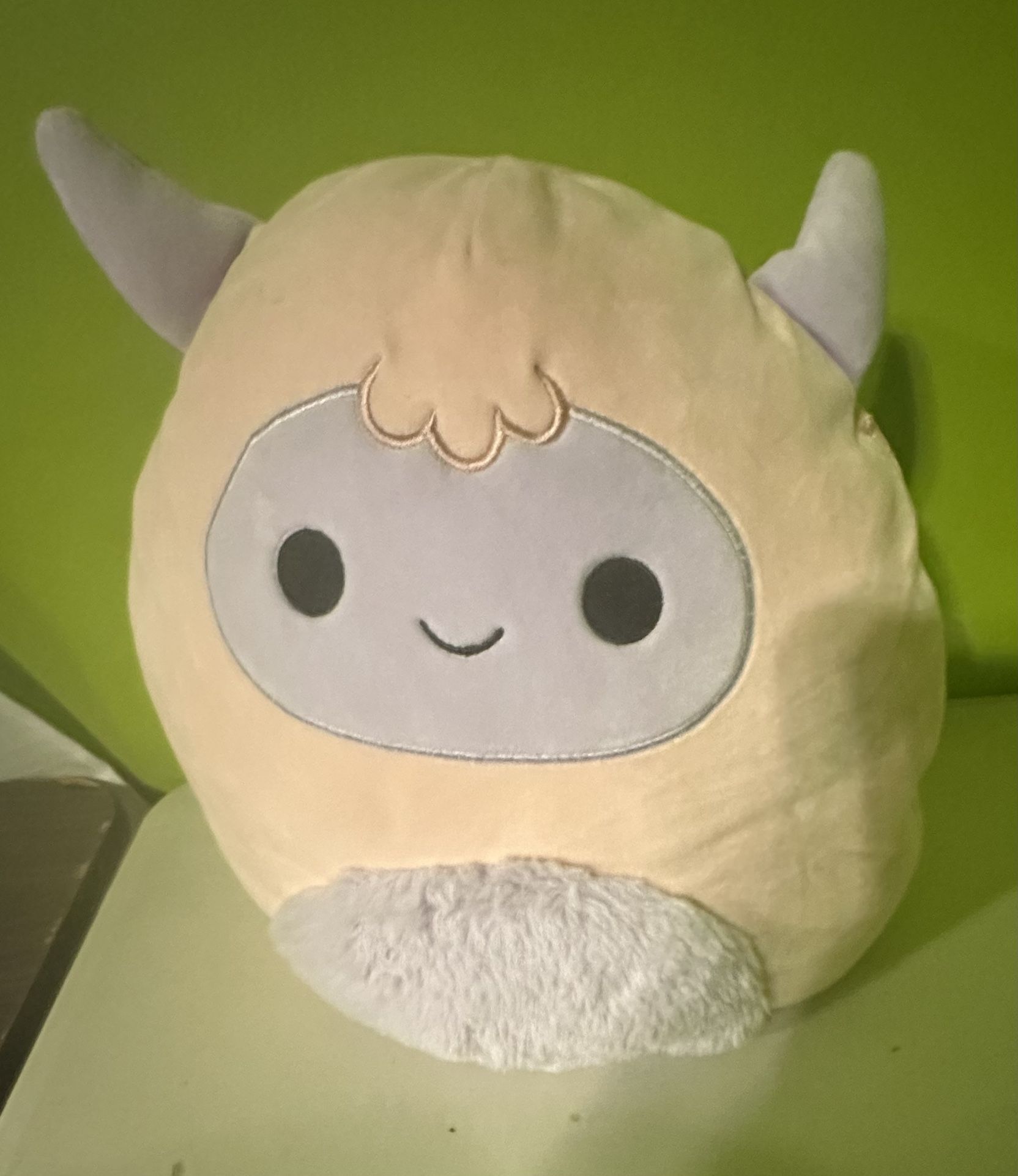 Sheep wite and purple stuffed animal Squishmallows
