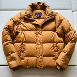 Patagonia Women’s Puffer Jacket (M)