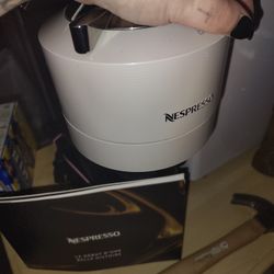 Nespresso Machine Works Great! Used Twice 
