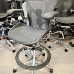 🔥BRAND NEW🔥HERMAN MILLER REMASTERED SIZE B AERON COUNTER HEIGHT STOOL GRAPHITE POLISHED ALUMINUM  LEATHER ARMS SEAT ANGLE TILT LOCK TILT TENSION