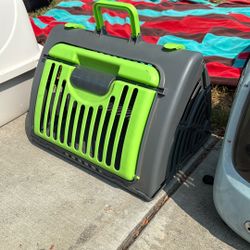 Collapsible Pet Carrier