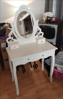 Vanity mirror