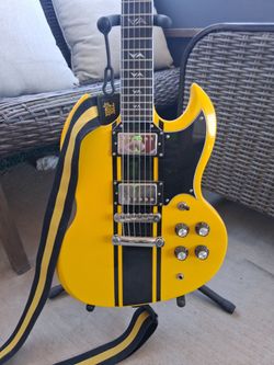 Electric guitar
