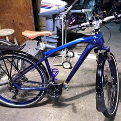 BMW Hybrid Bicycle 29-in Rims