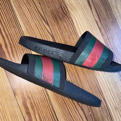 Gucci Pursuit ‘72 Slide