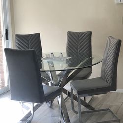 Dinning table