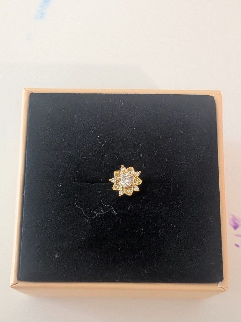 Gold-Plated Rhinestone Floral Nose Pin CZ Sparkle L-Bend