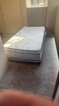Twin size trundle bed