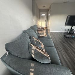 COUCH/SOFA SET