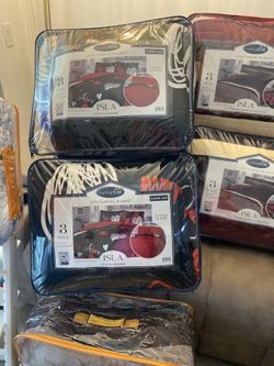 2 Looks In 1: Flannel Blanket with (2) Pillow Shams