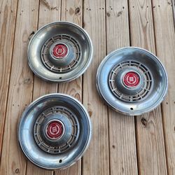 SET OF 3 1970s 14" FORD LTD HUB CAP 1(contact info removed) 1(contact info removed) 1(contact info removed) COUGER