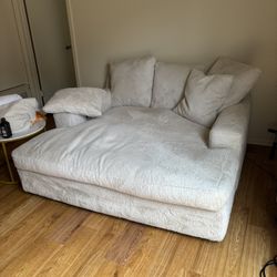 Faux Furr Chaise 