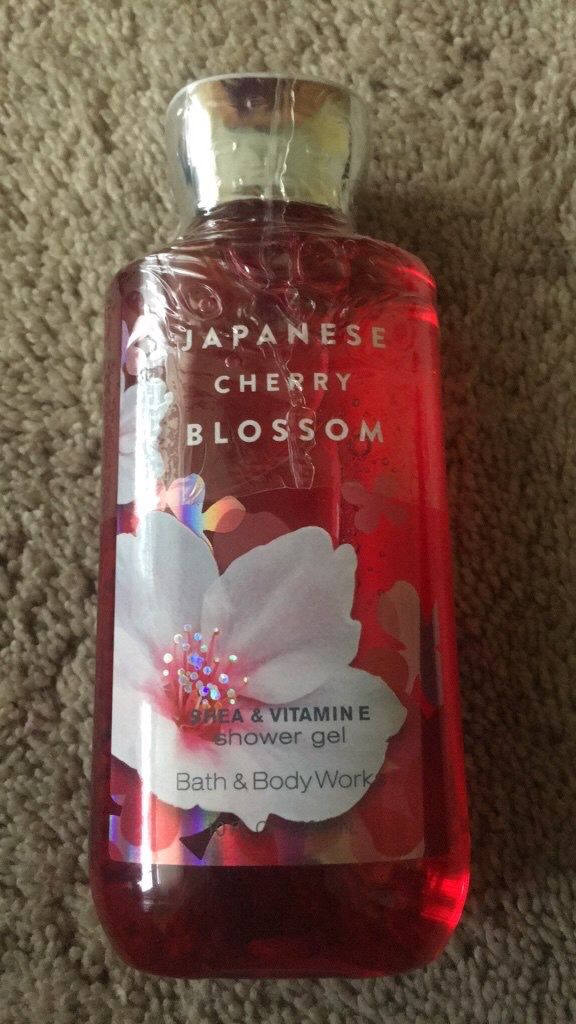 Bath and Body Works shower gel