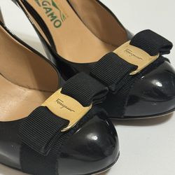 Salvatore Ferragamo Black Leather Vara Bow Pumps Size 37