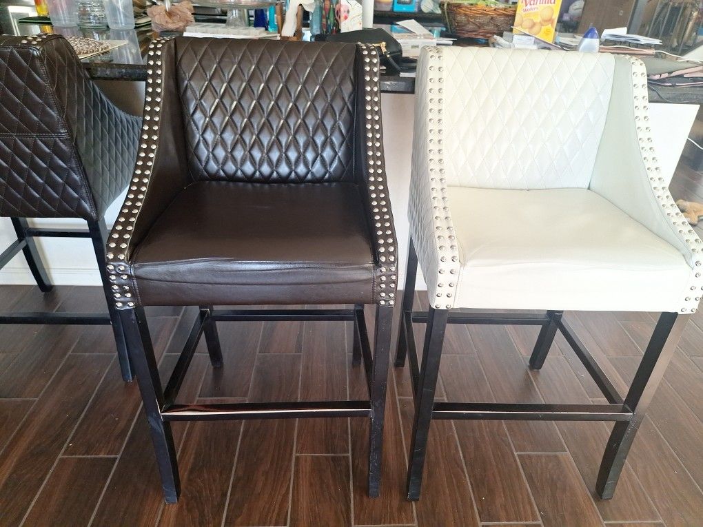 4 Counter Chairs 2 Brown 2 Cream